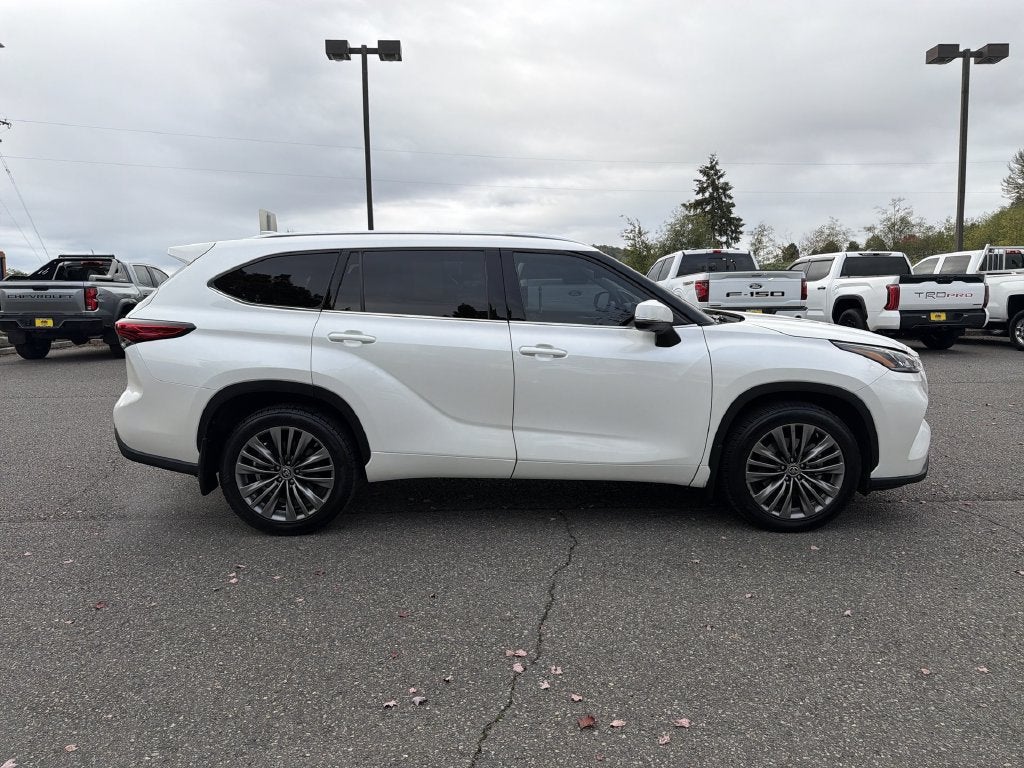 2021 Toyota Highlander Platinum