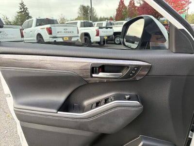 2021 Toyota Highlander Platinum