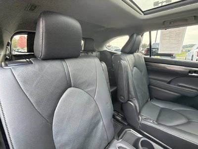 2021 Toyota Highlander Platinum
