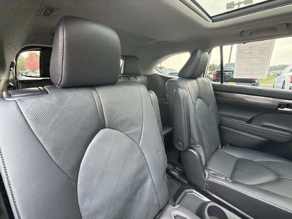2021 Toyota Highlander Platinum