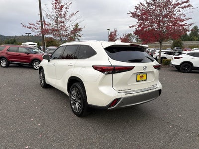 2021 Toyota Highlander Platinum