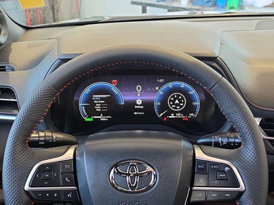 2025 Toyota Sienna LE