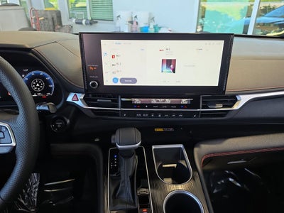 2025 Toyota Sienna LE