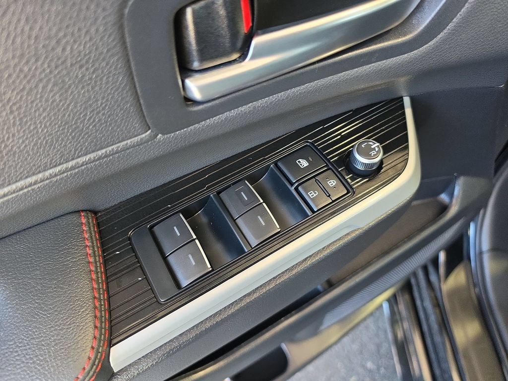 2025 Toyota Sienna LE