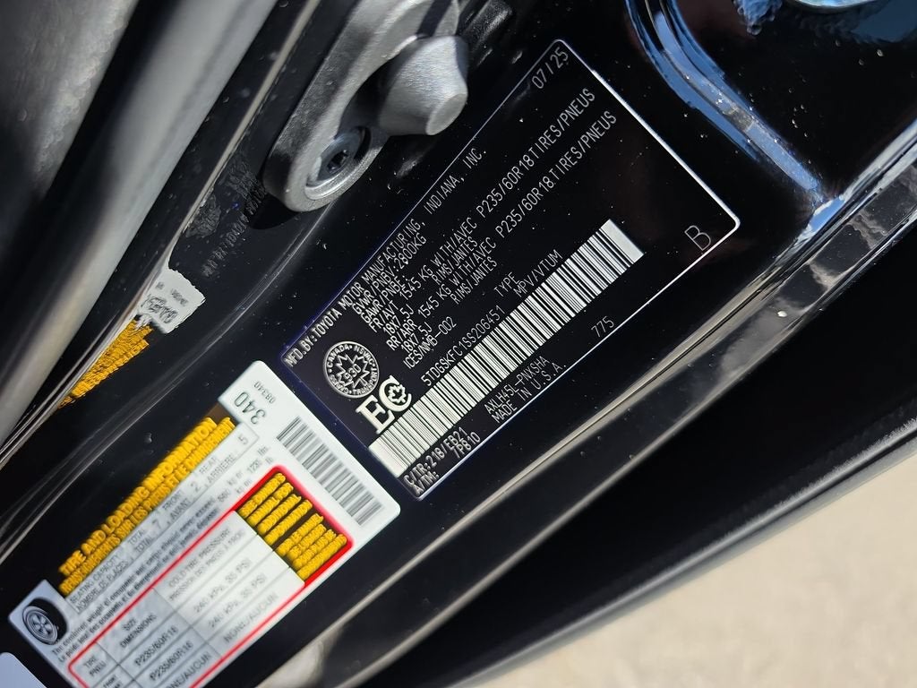 2025 Toyota Sienna LE