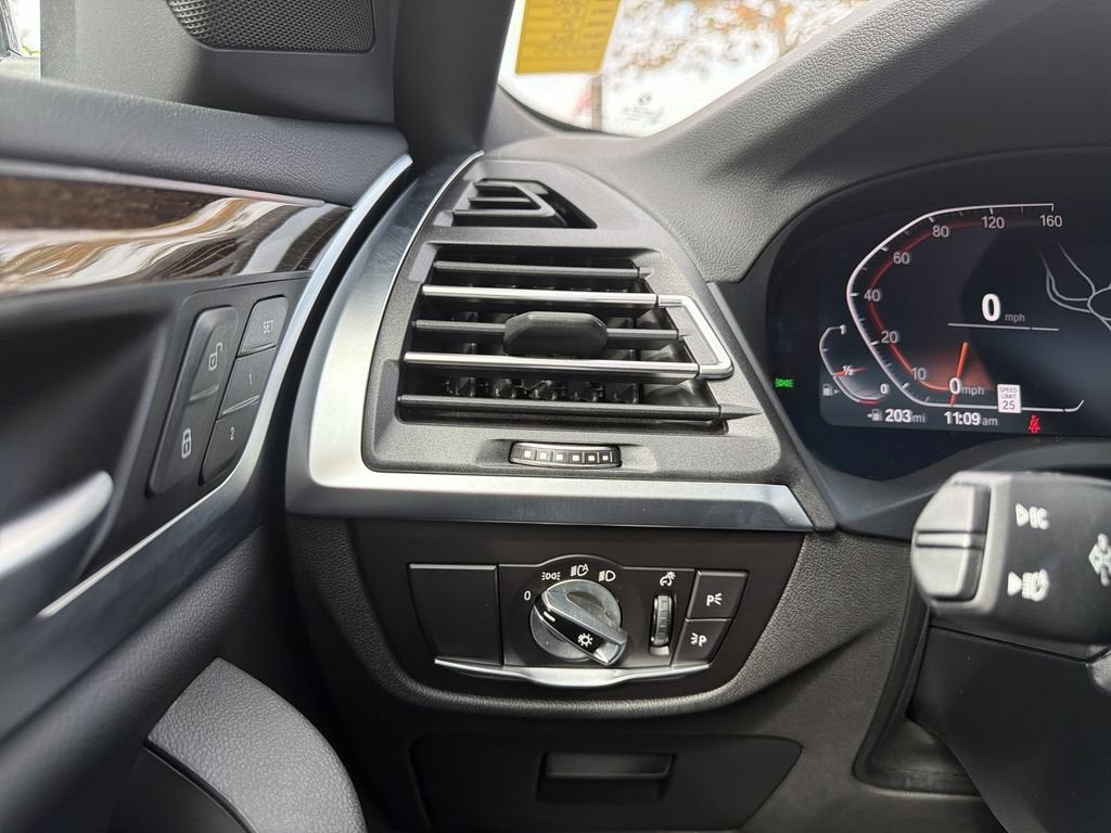 2023 BMW X4 xDrive30i