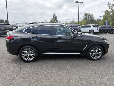 2023 BMW X4 xDrive30i