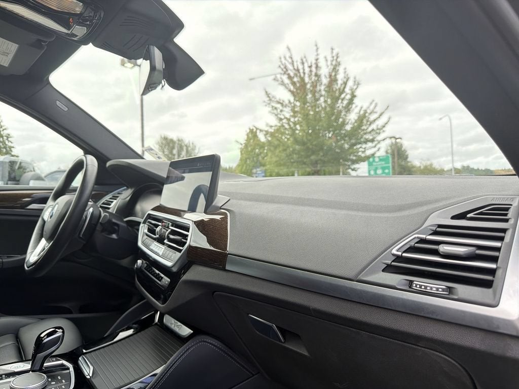 2023 BMW X4 xDrive30i