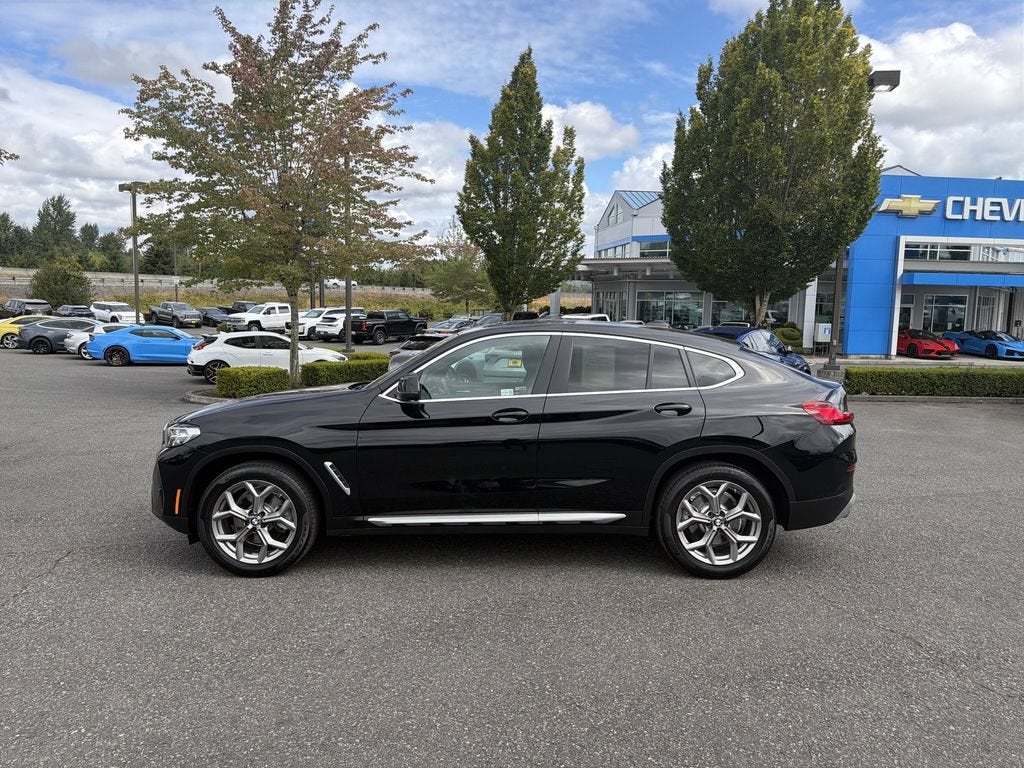 2023 BMW X4 xDrive30i
