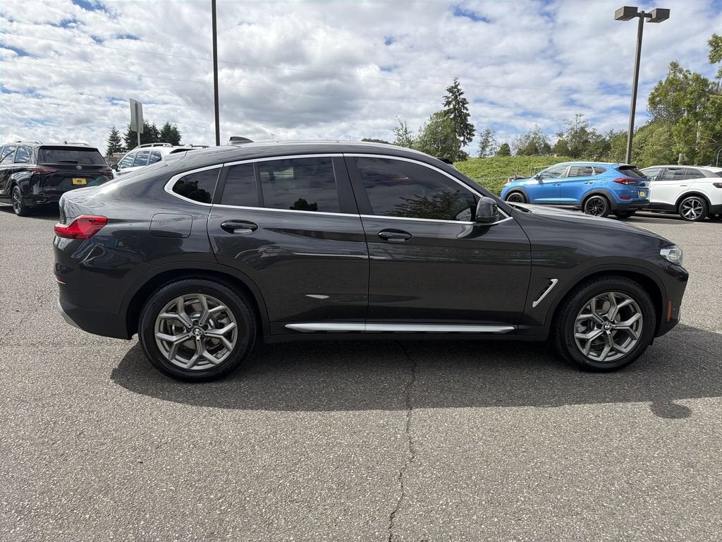 2022 BMW X4 xDrive30i