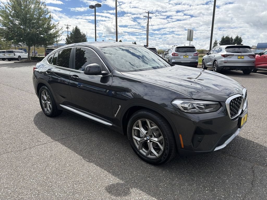 2022 BMW X4 xDrive30i