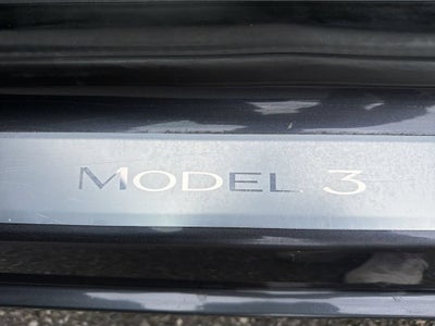 2019 Tesla Model 3 Mid Range