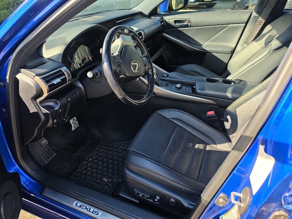 2016 Lexus IS 300 NA