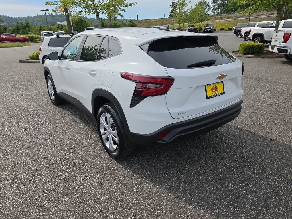 2026 Chevrolet Trax LS