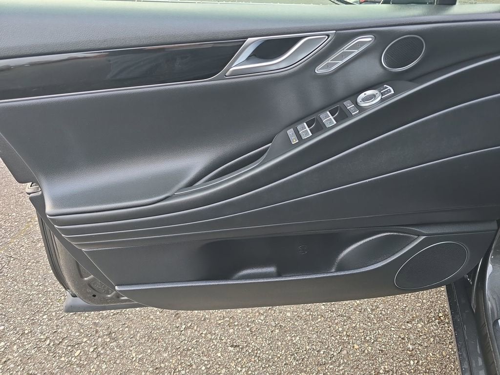 2023 Genesis G80 2.5T