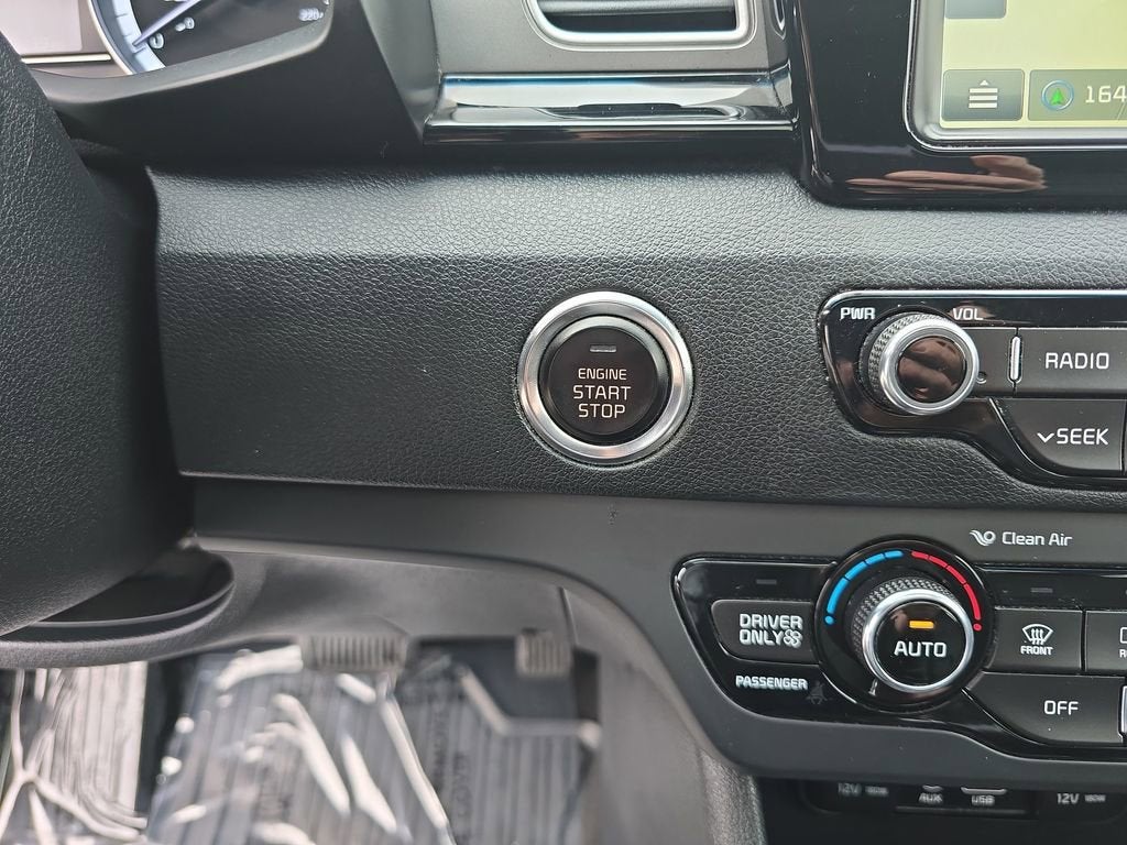 2017 Kia Niro Touring