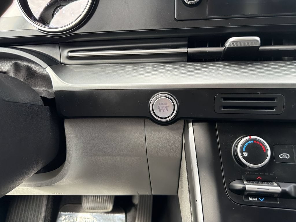 2022 Kia Carnival MPV LX Seat Package