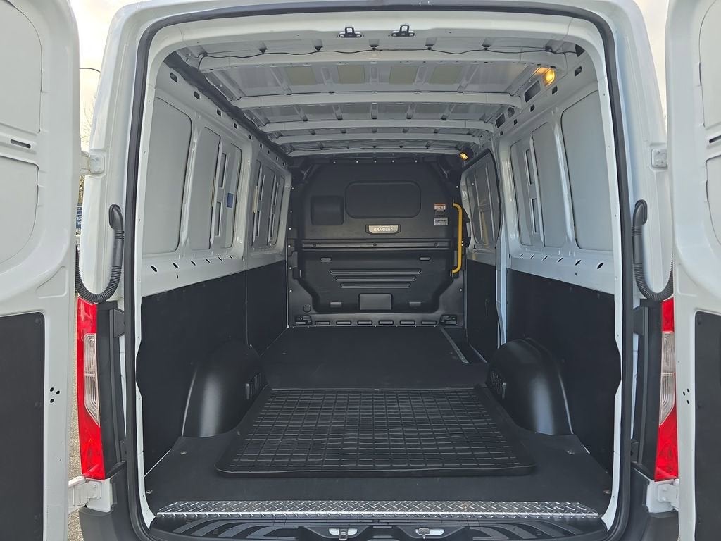 2023 Mercedes-Benz Sprinter 2500 Standard Roof 4-Cyl Gas