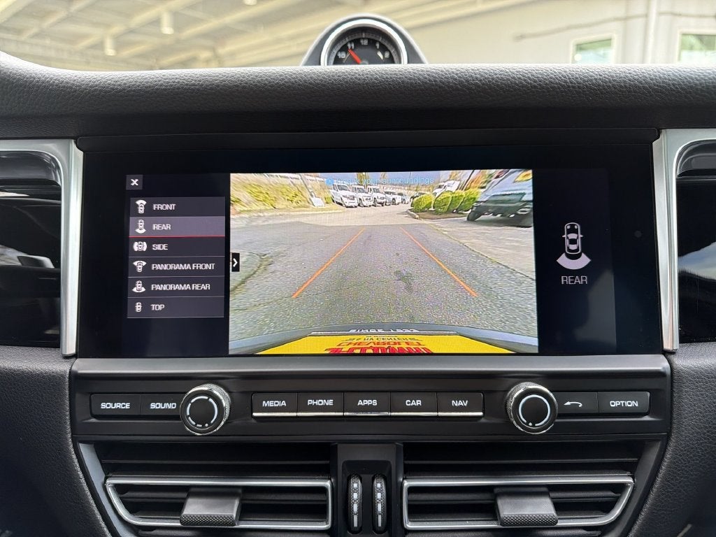 2021 Porsche Macan NA