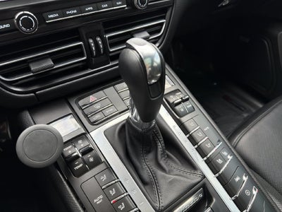 2021 Porsche Macan NA