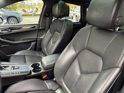 2021 Porsche Macan NA