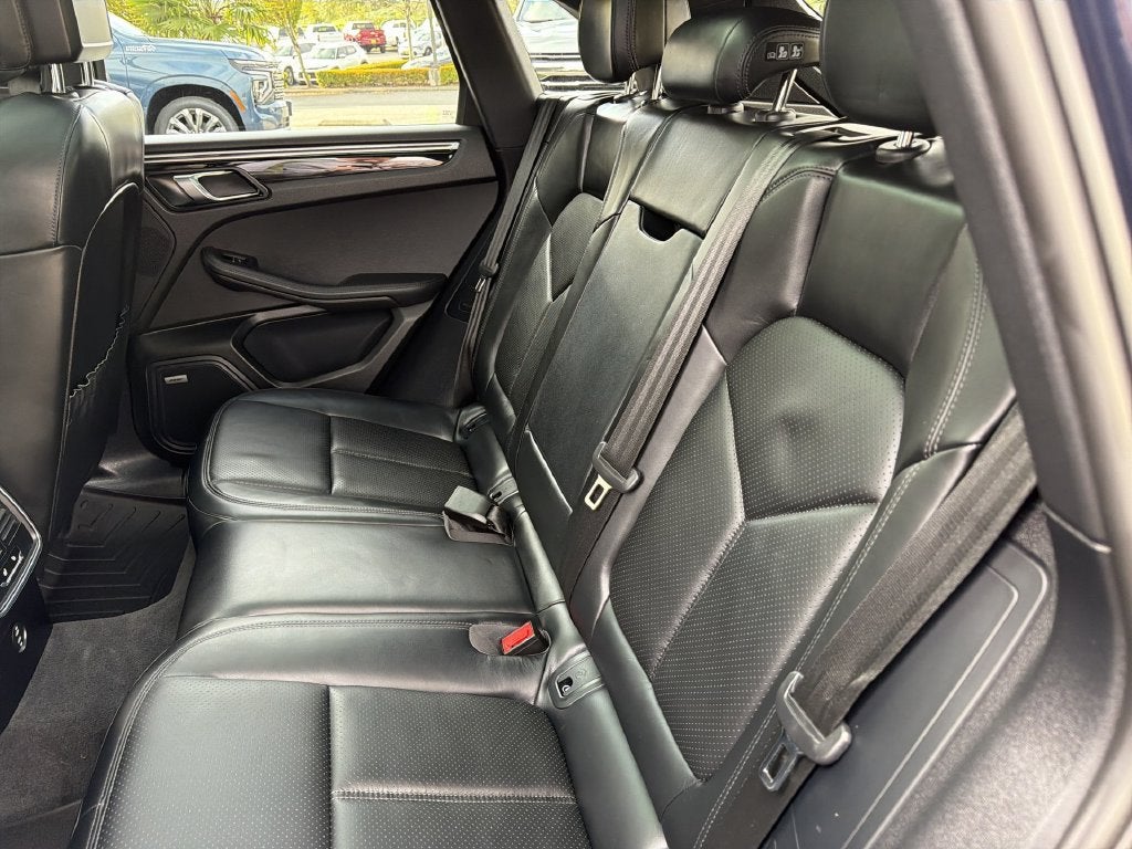 2021 Porsche Macan NA