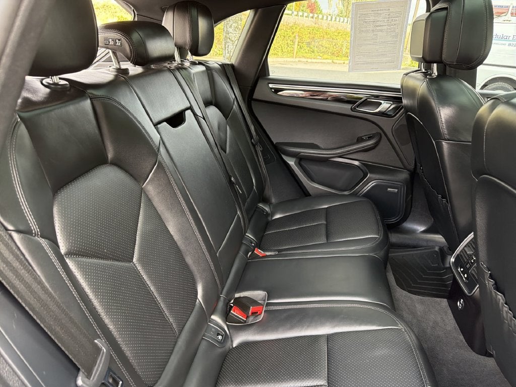 2021 Porsche Macan NA