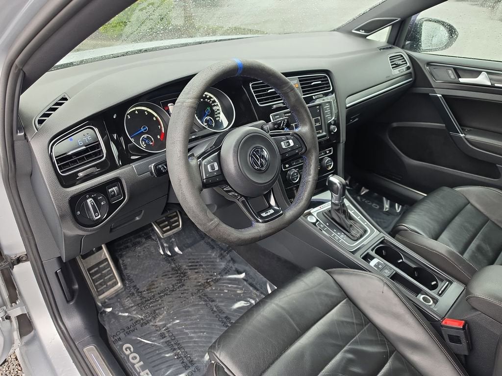 2016 Volkswagen Golf R 4-Door