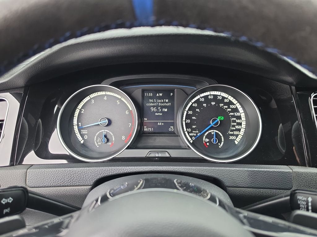 2016 Volkswagen Golf R 4-Door