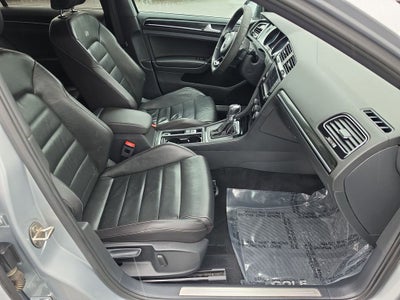 2016 Volkswagen Golf R 4-Door