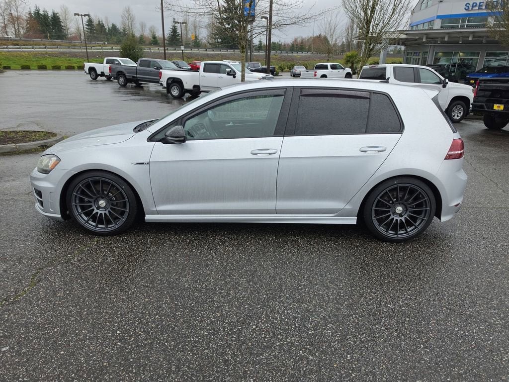 2016 Volkswagen Golf R 4-Door