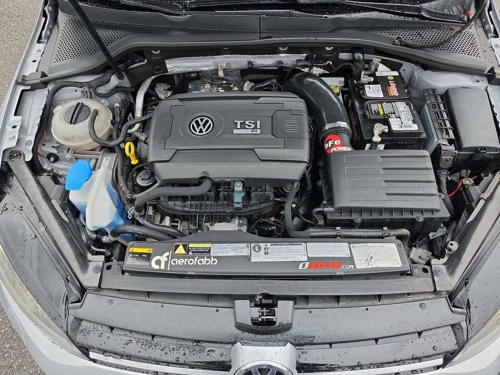 2016 Volkswagen Golf R 4-Door