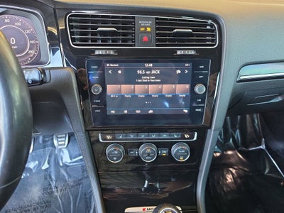 2019 Volkswagen Golf R 2.0T w/DCC & Navigation