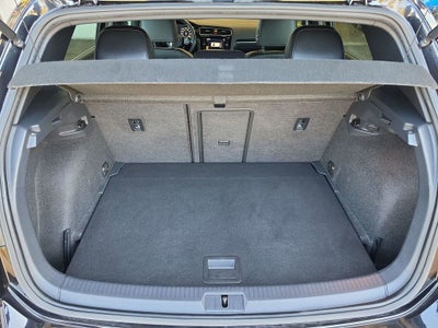 2019 Volkswagen Golf R 2.0T w/DCC & Navigation