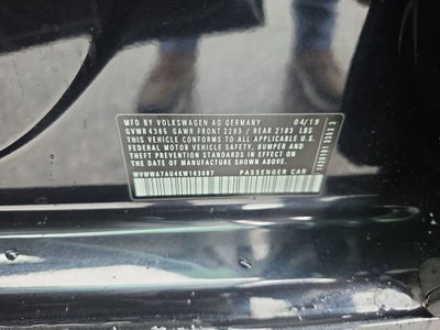 2019 Volkswagen Golf R 2.0T w/DCC & Navigation