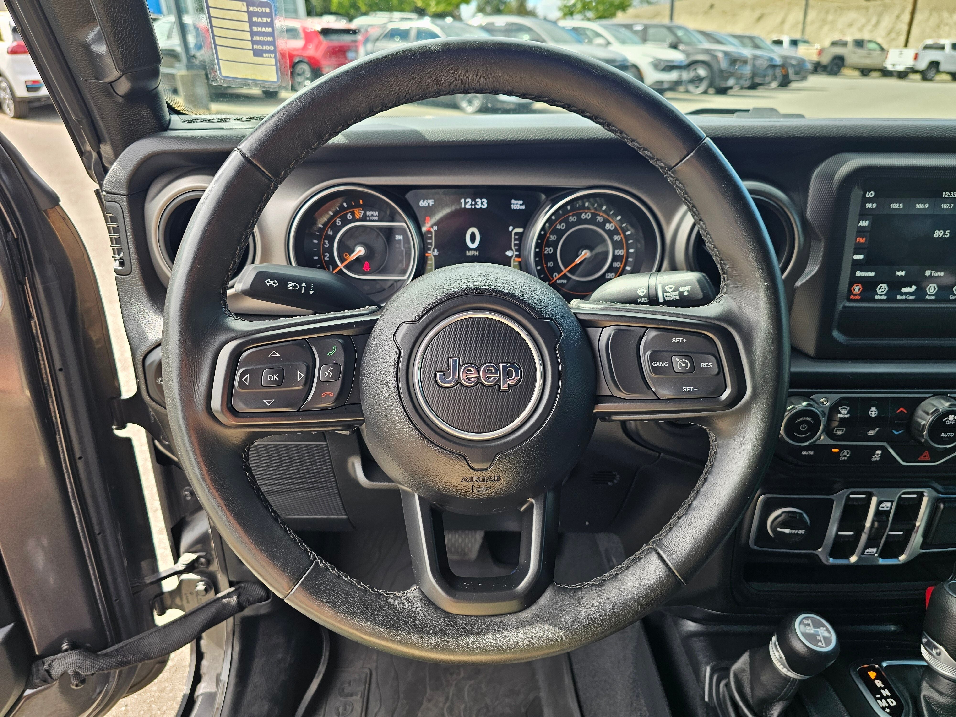 2023 Jeep Gladiator Willys 4x4