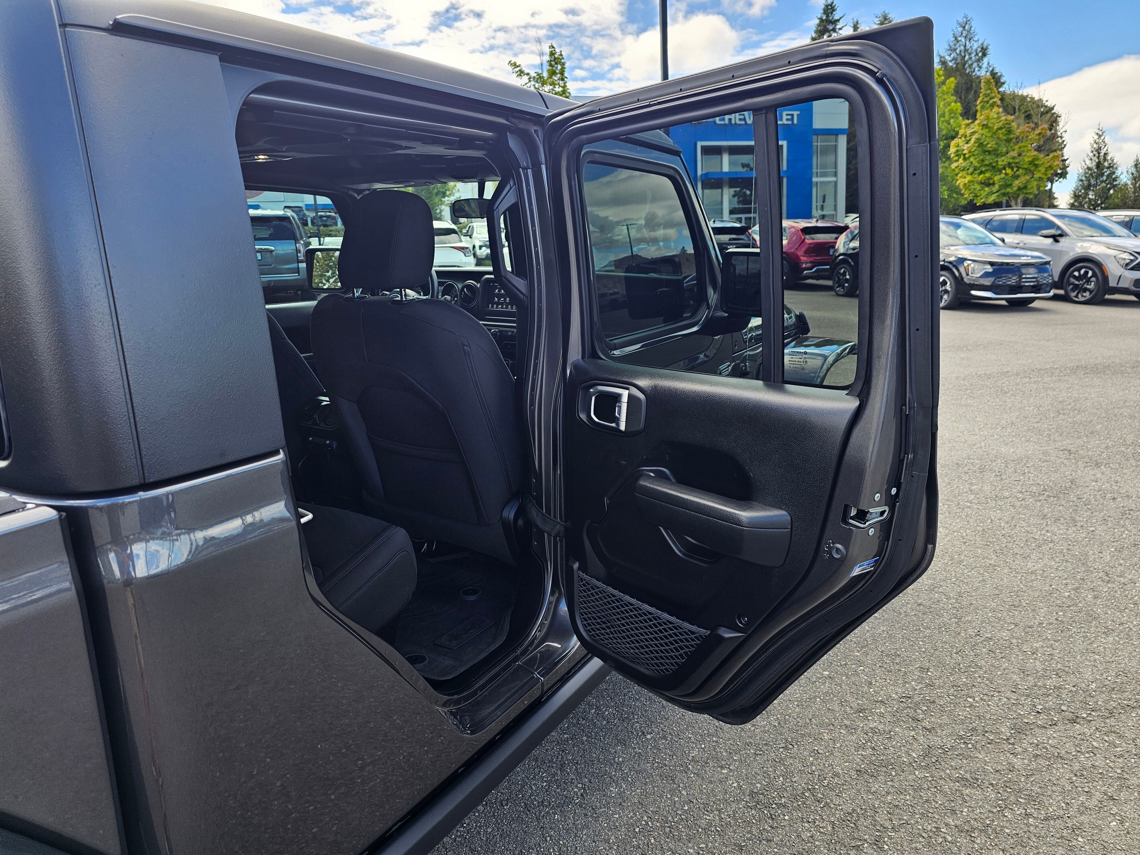 2023 Jeep Gladiator Willys 4x4