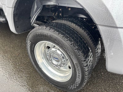2024 Ford Super Duty F-450 DRW XL