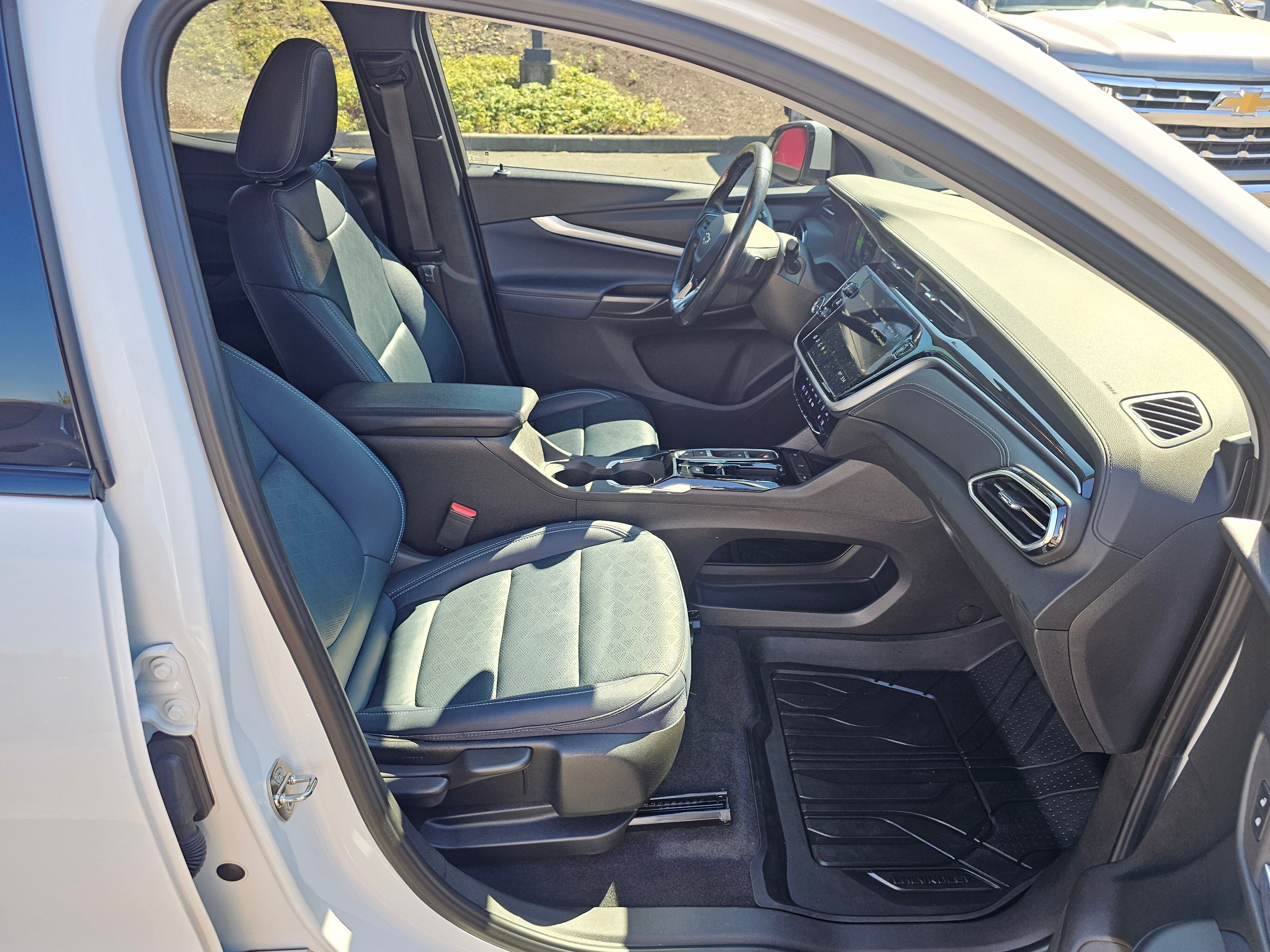 2023 Chevrolet Bolt EUV LT