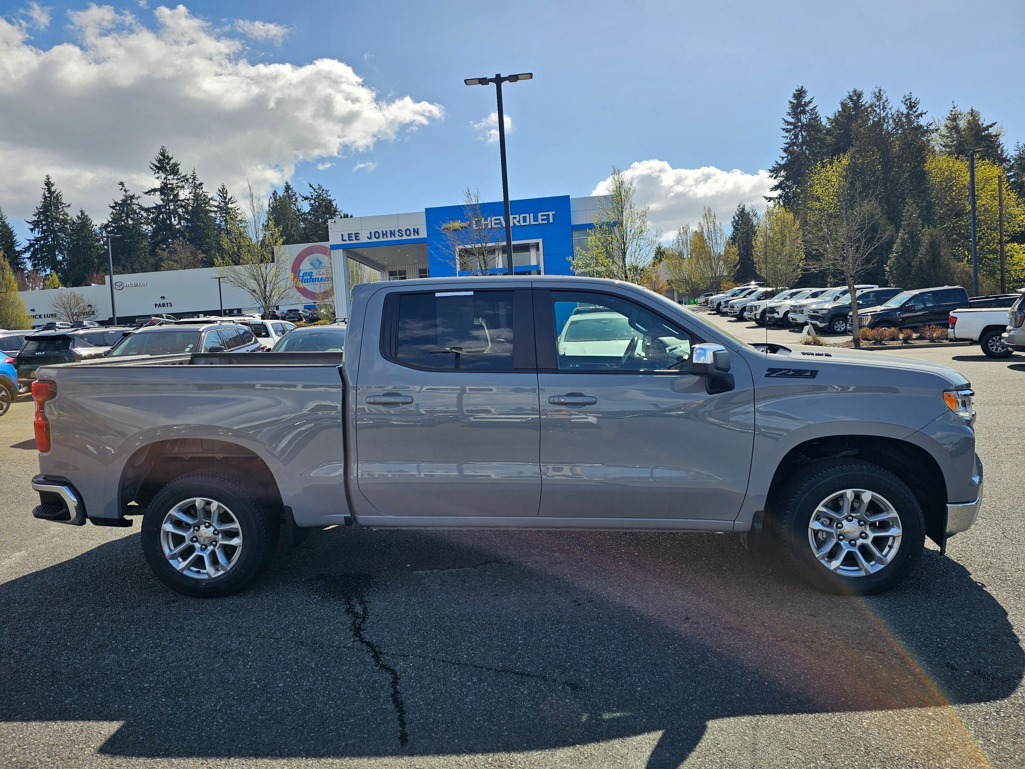 2024 Chevrolet Silverado 1500 LT