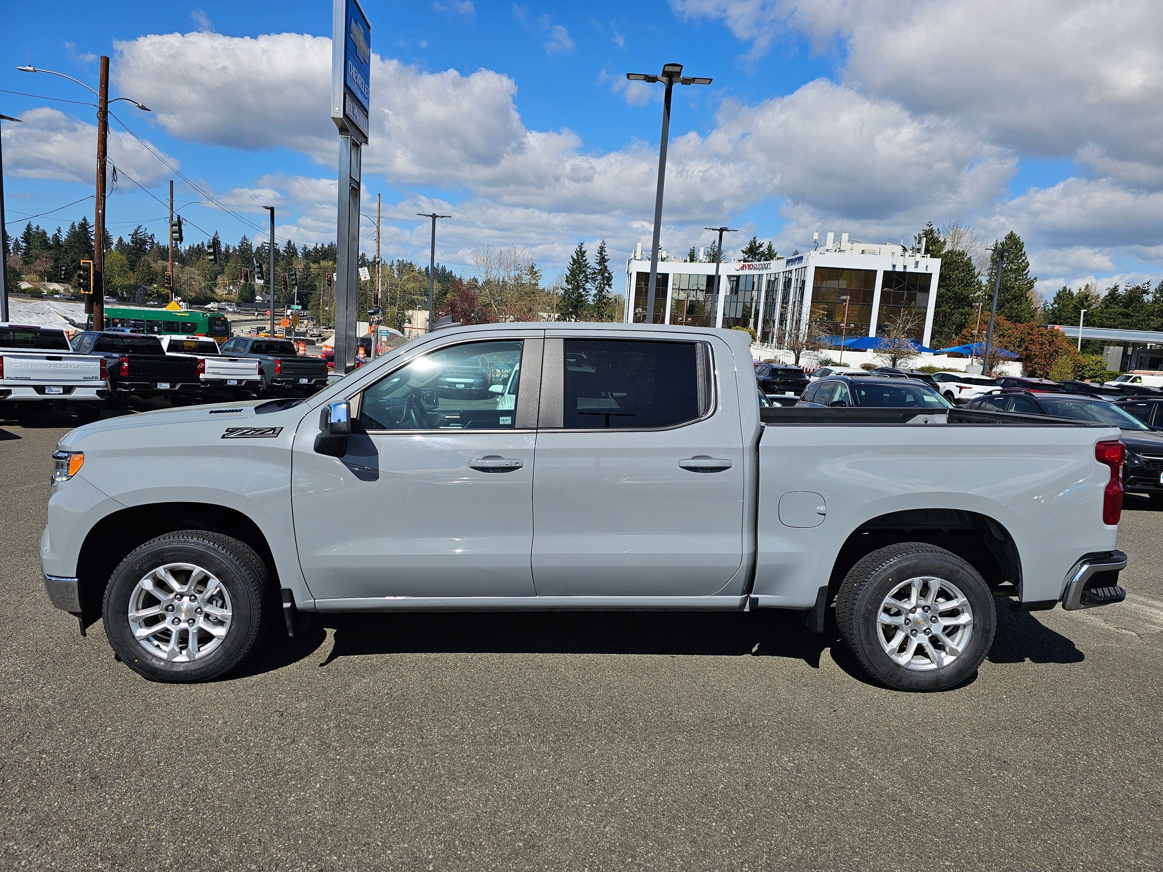 2024 Chevrolet Silverado 1500 LT