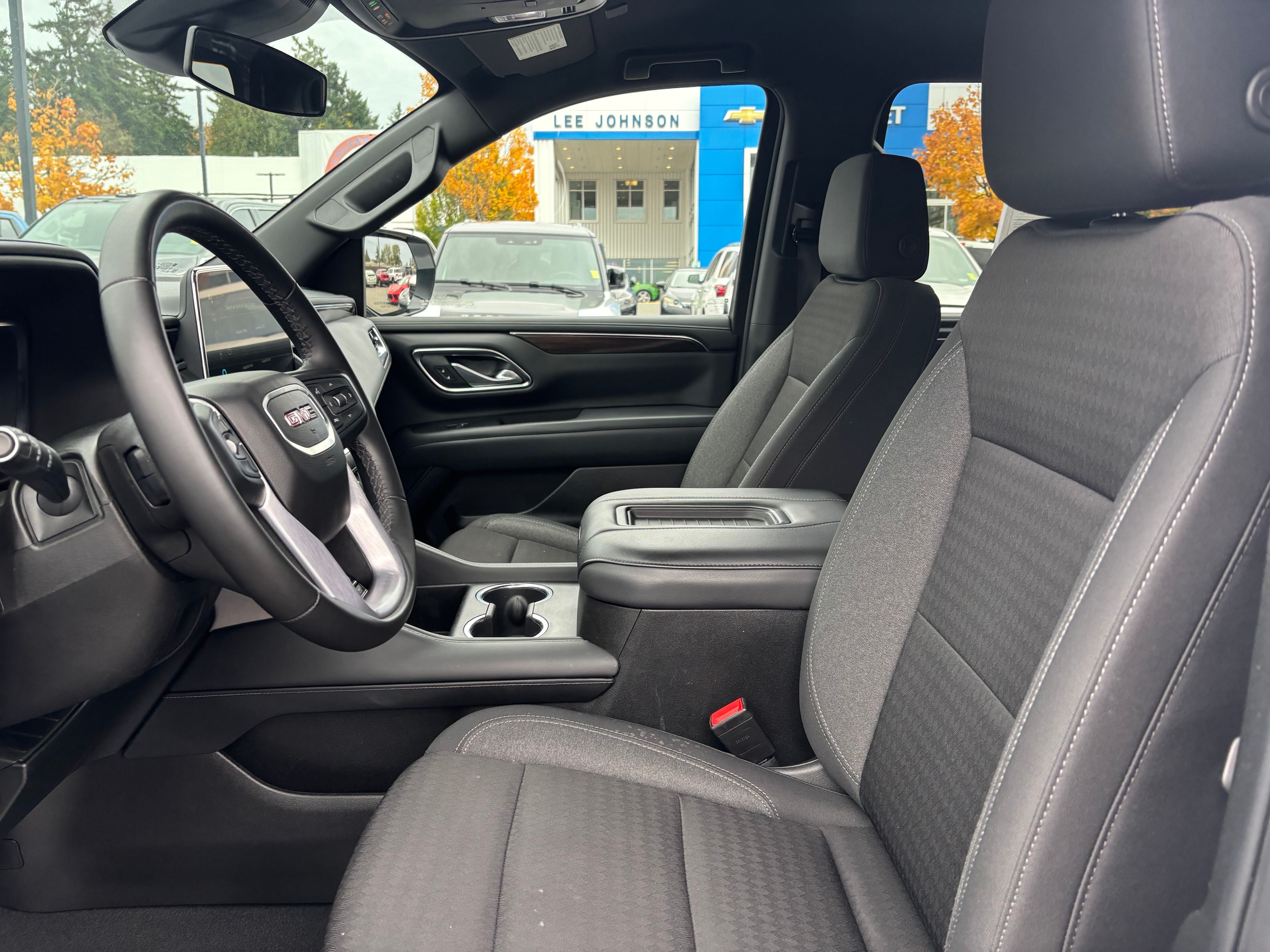 2024 GMC Yukon XL SLE