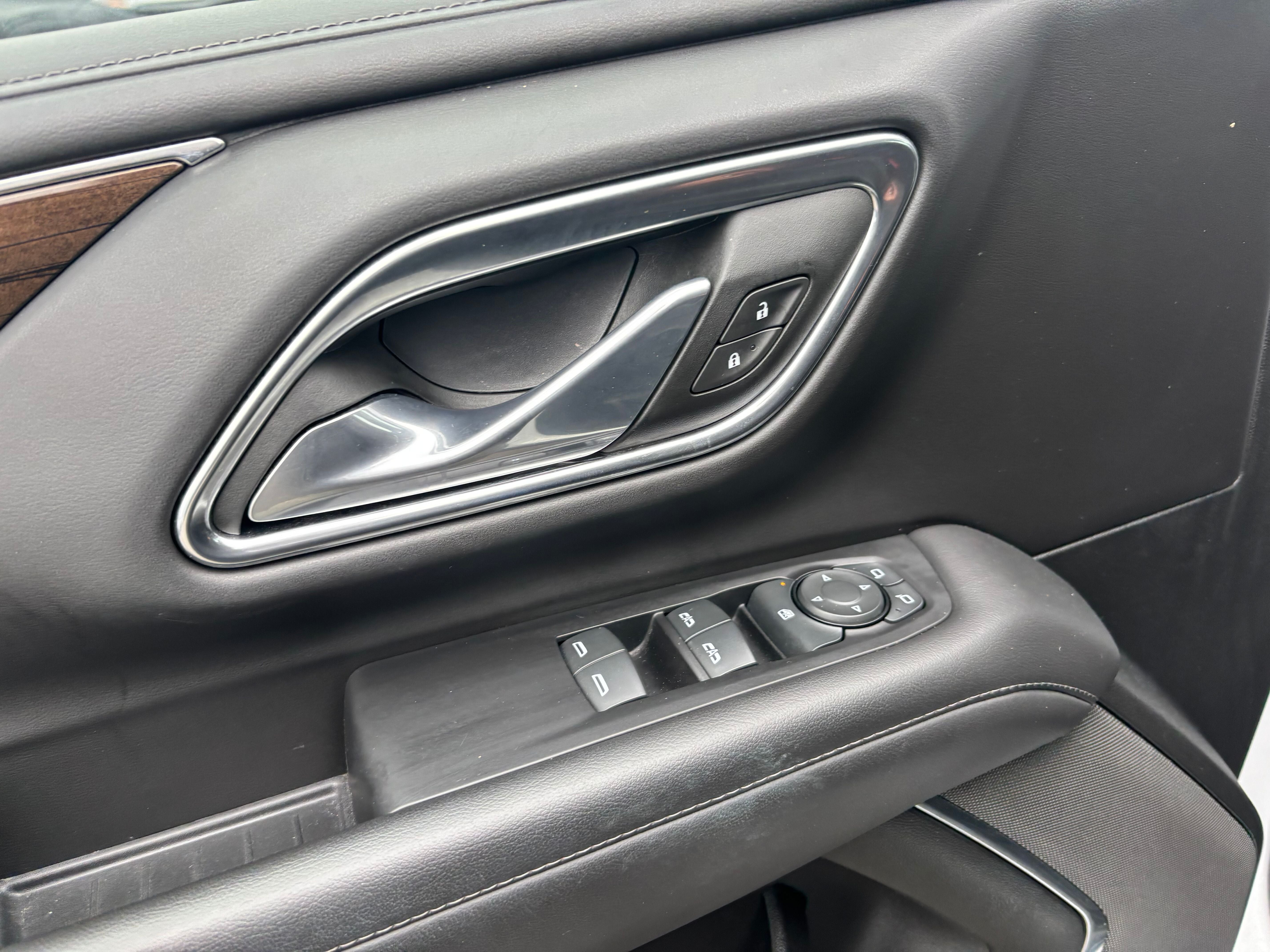 2024 GMC Yukon XL SLE