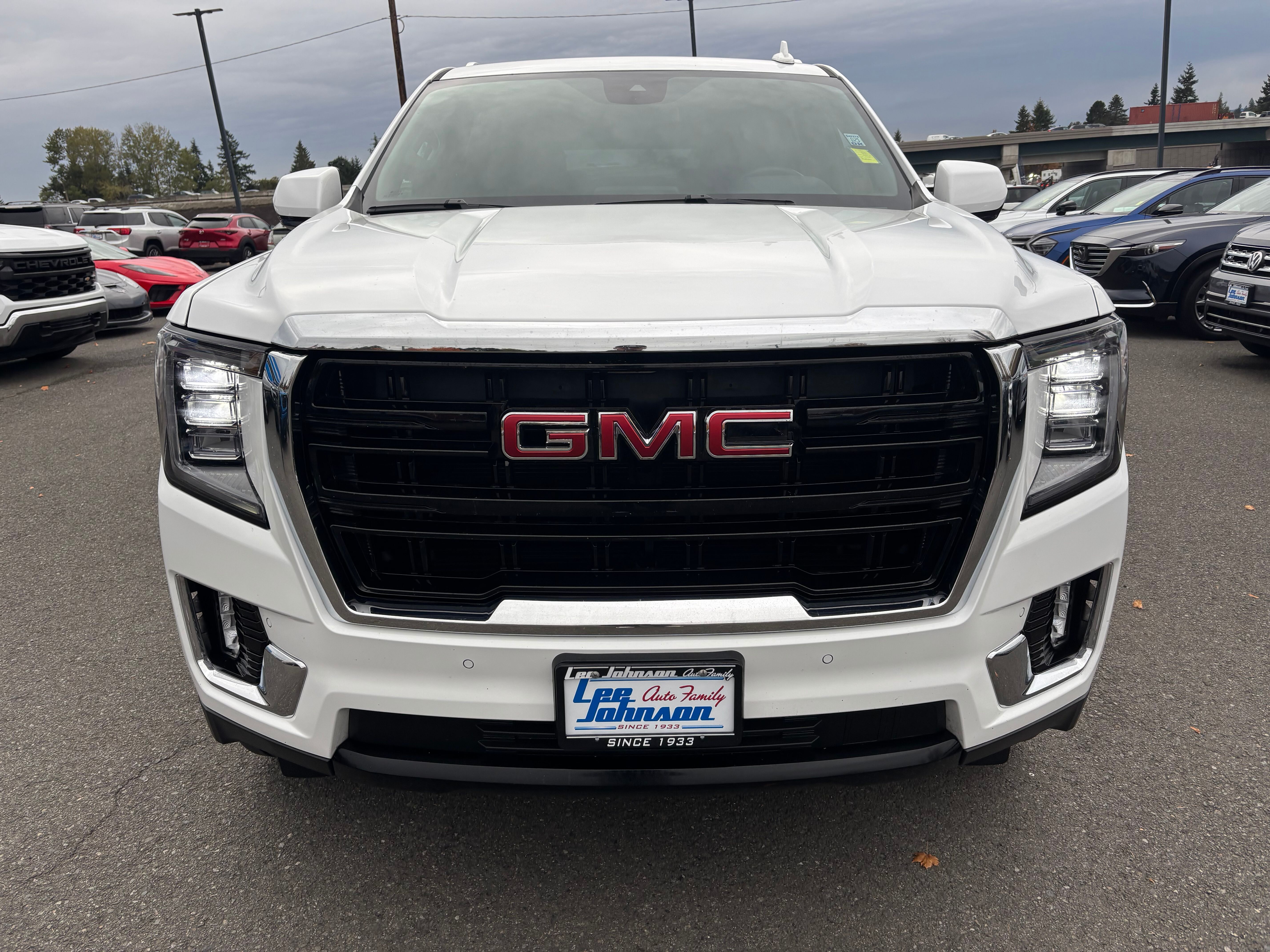 2024 GMC Yukon XL SLE