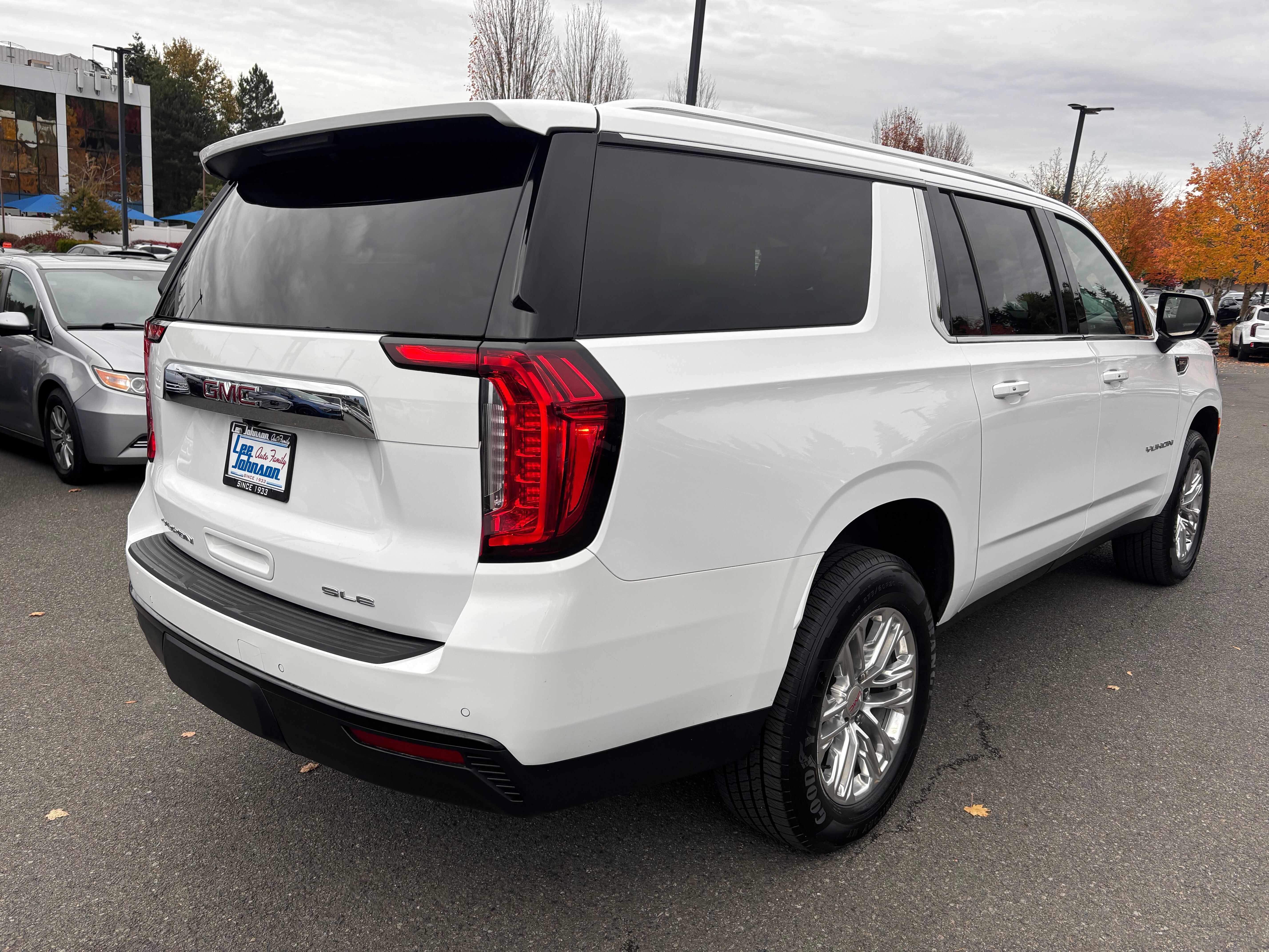 2024 GMC Yukon XL SLE