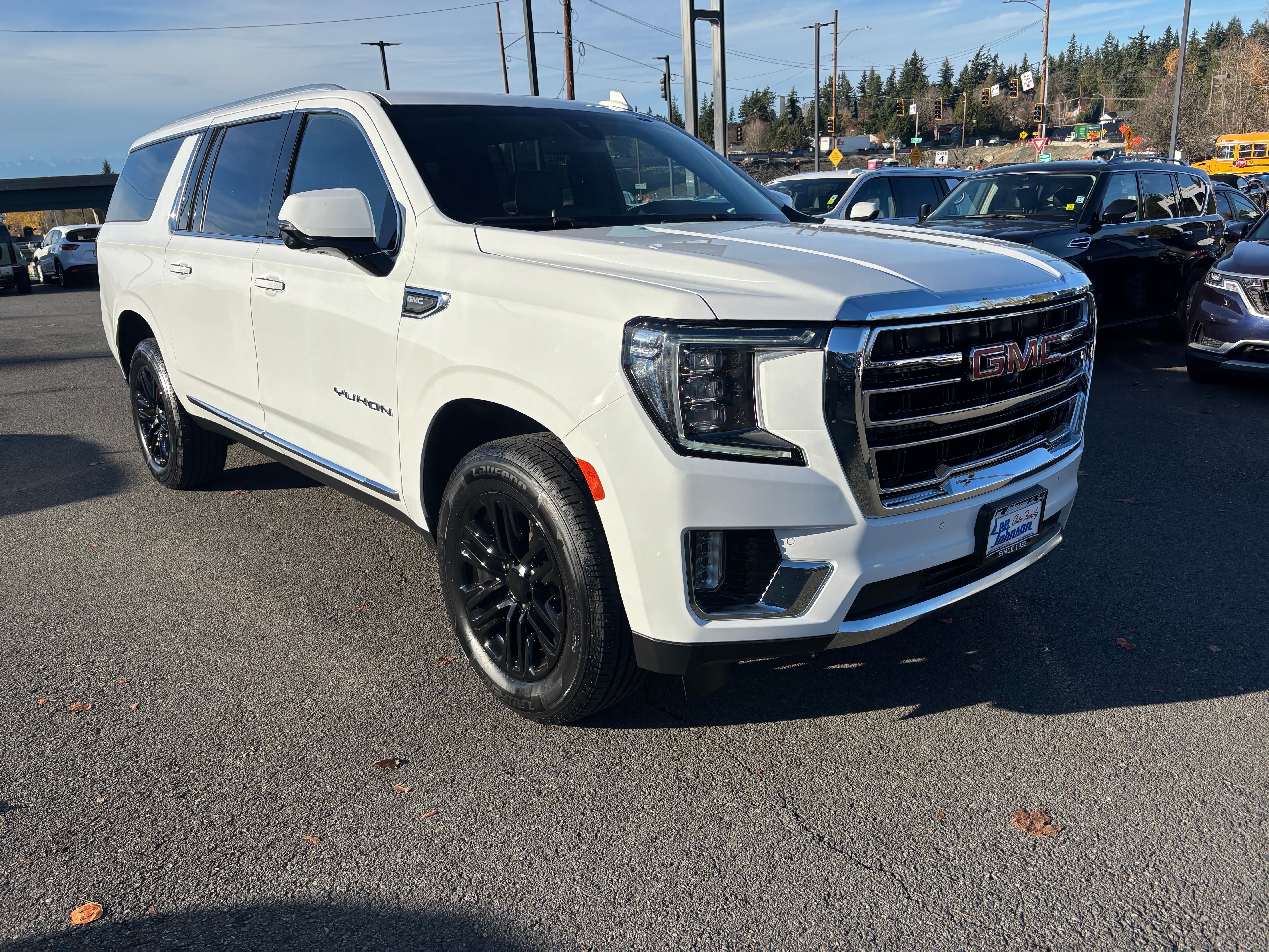 2022 GMC Yukon XL SLT
