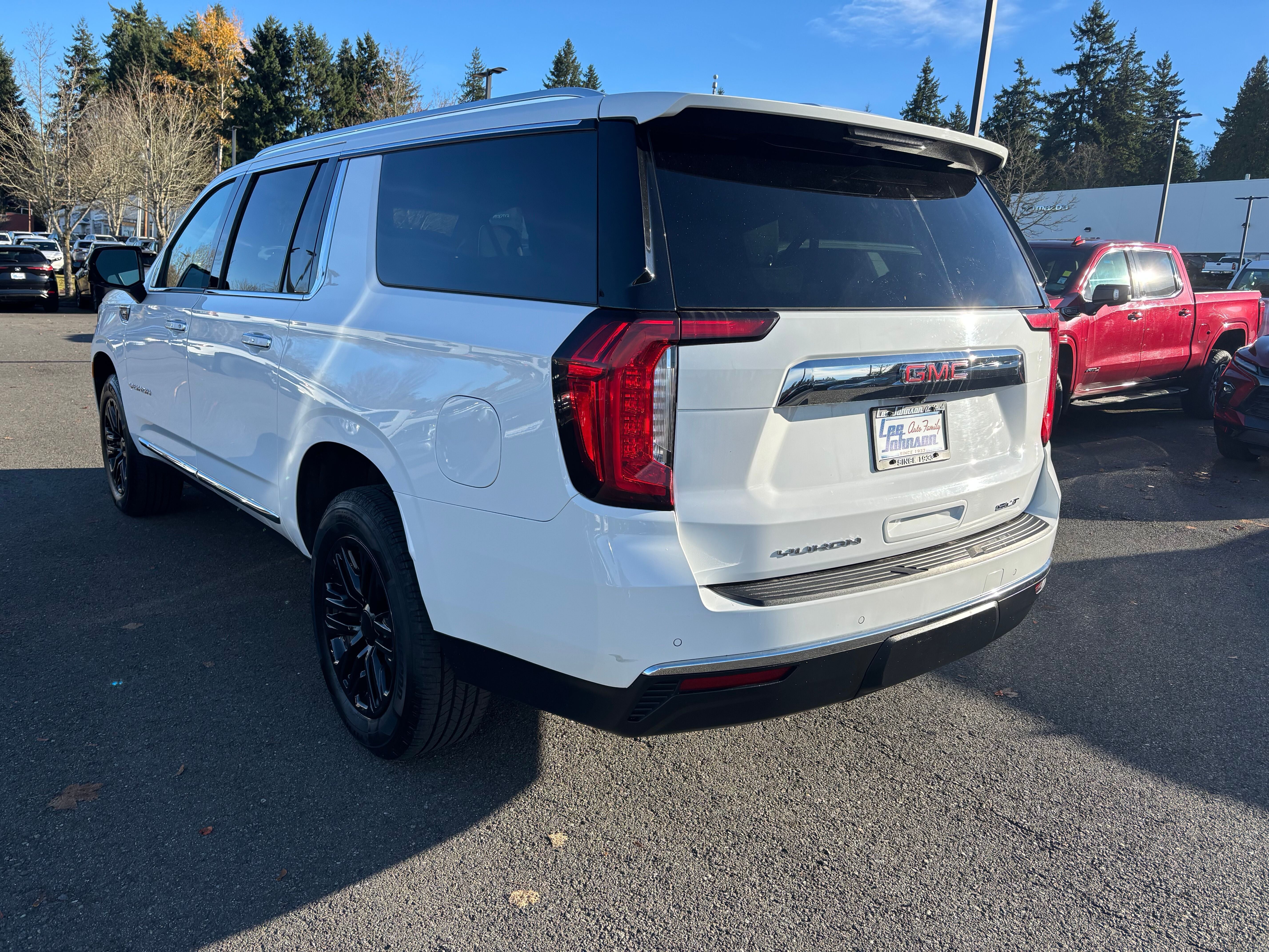 2022 GMC Yukon XL SLT