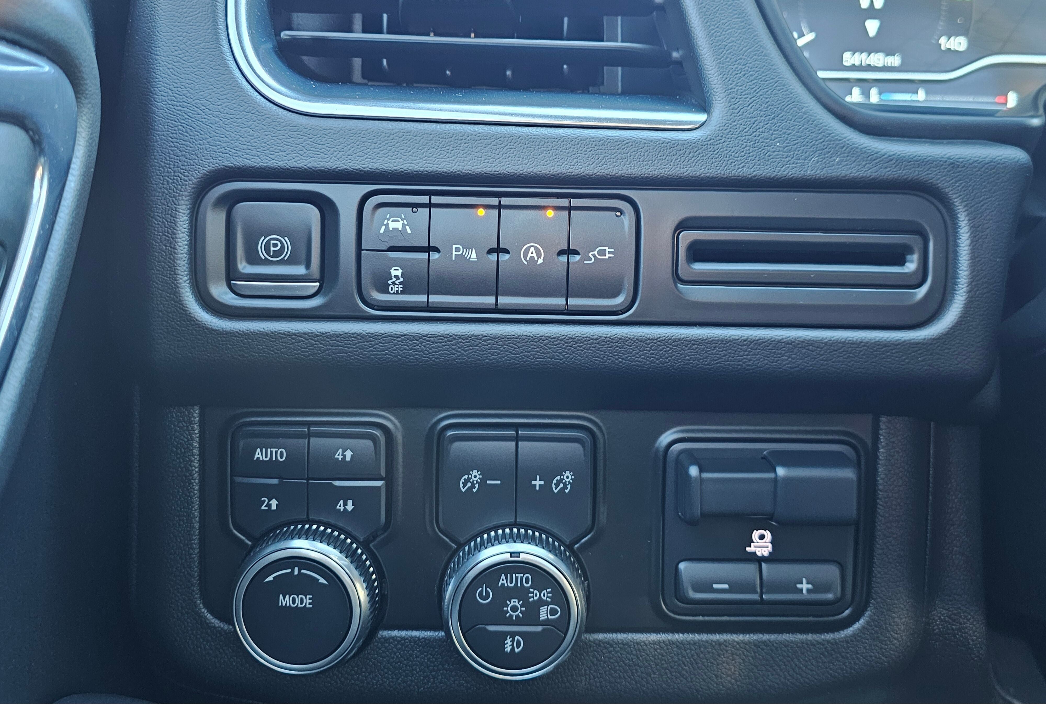 2022 GMC Yukon XL SLT