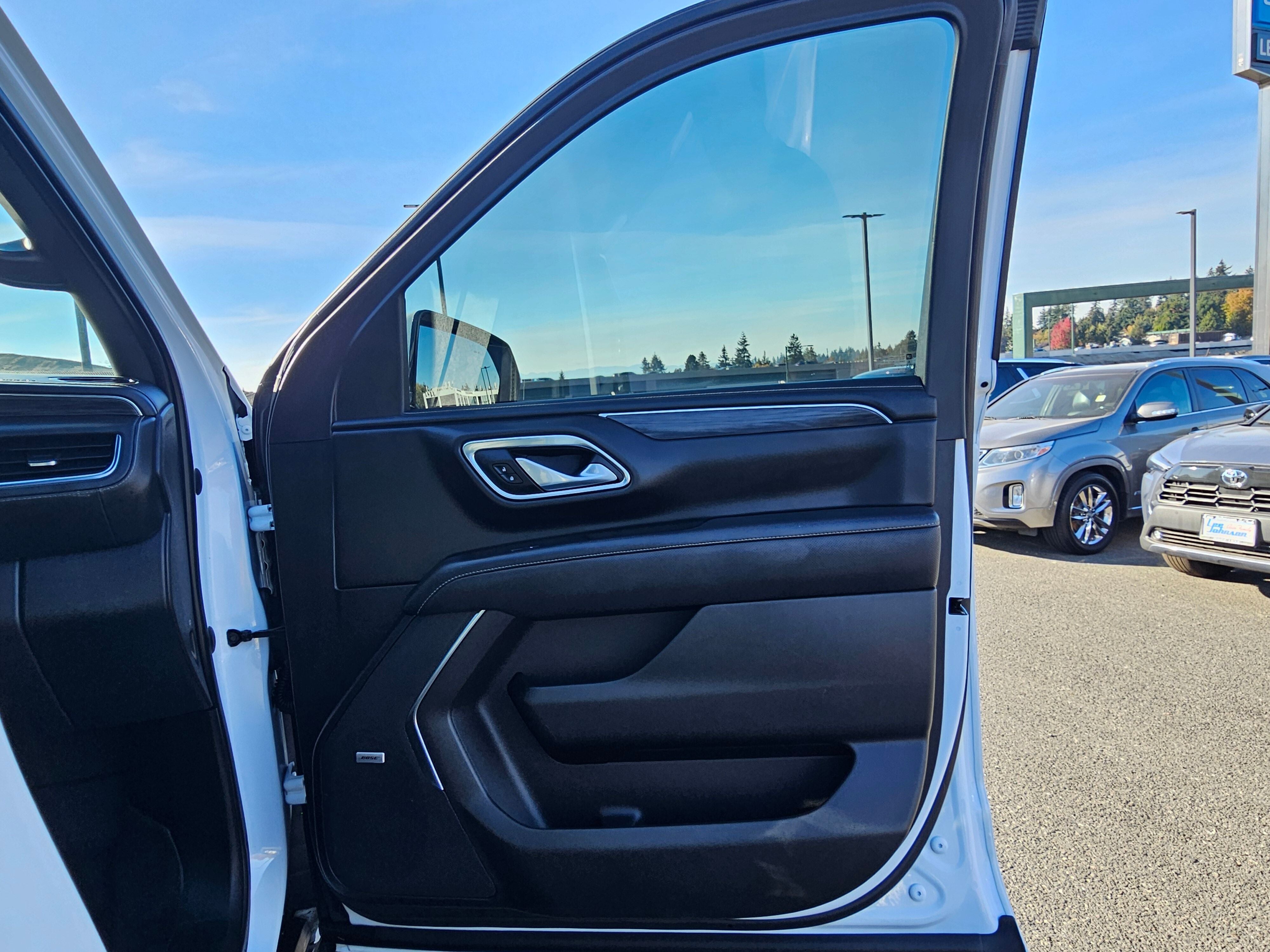 2022 GMC Yukon XL SLT