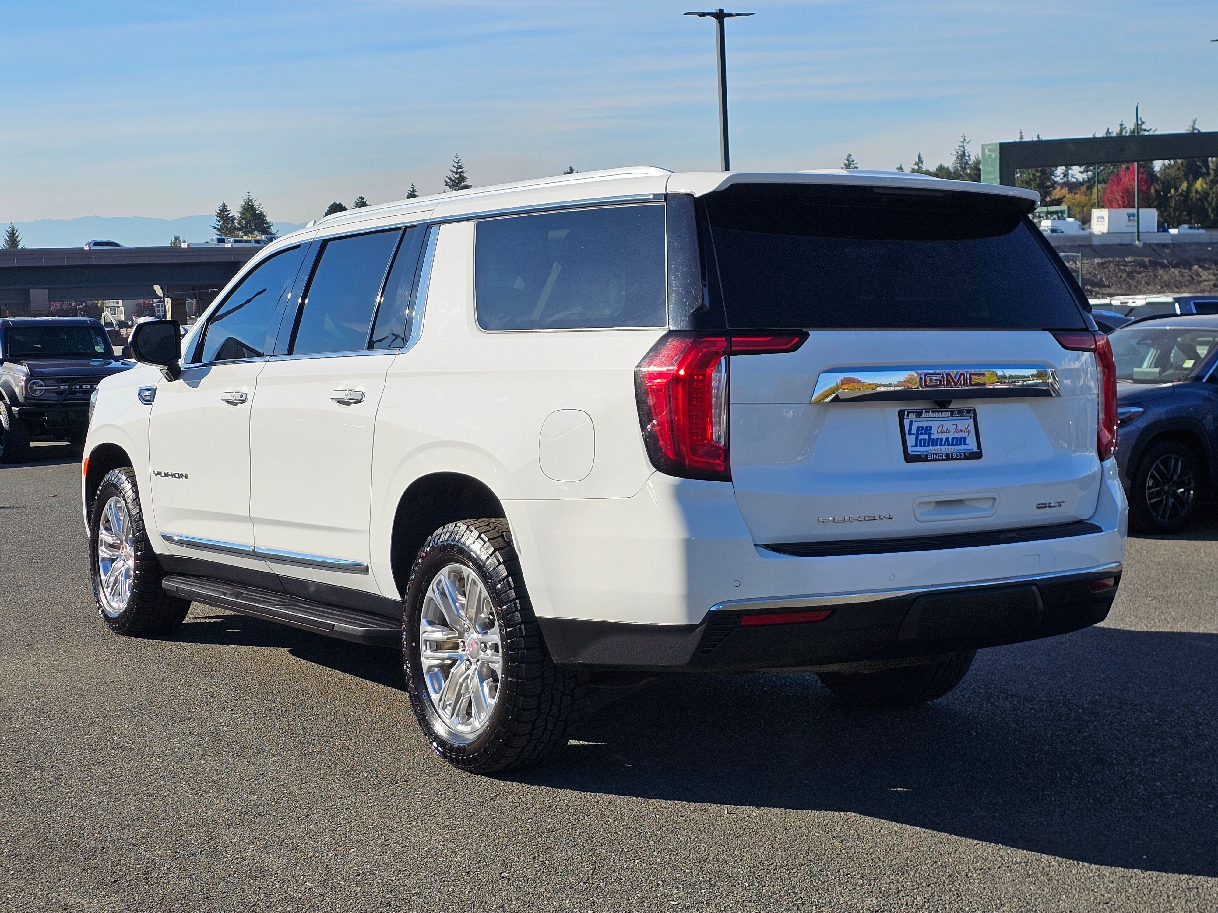 2022 GMC Yukon XL SLT